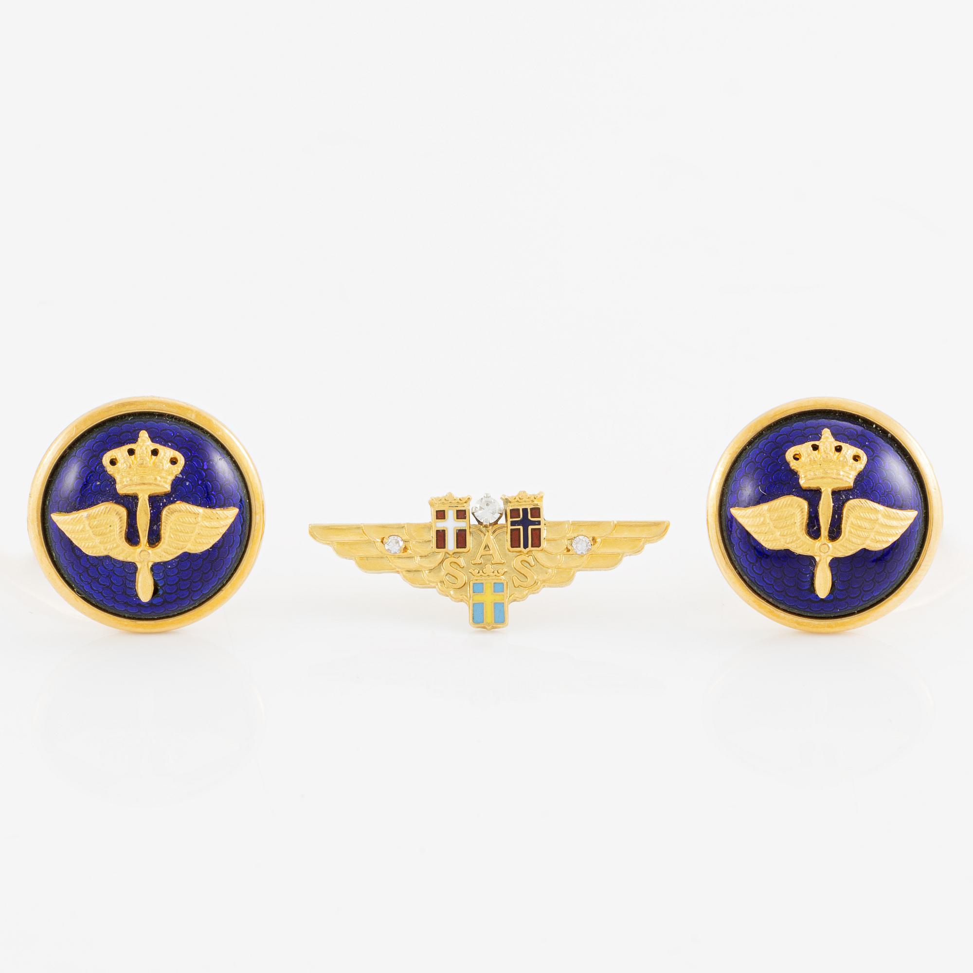 Pin, 18K guld med emalj och diamanter, SAS. Manschettknappar, Sporrong & Co, förgylld metall medföljer.