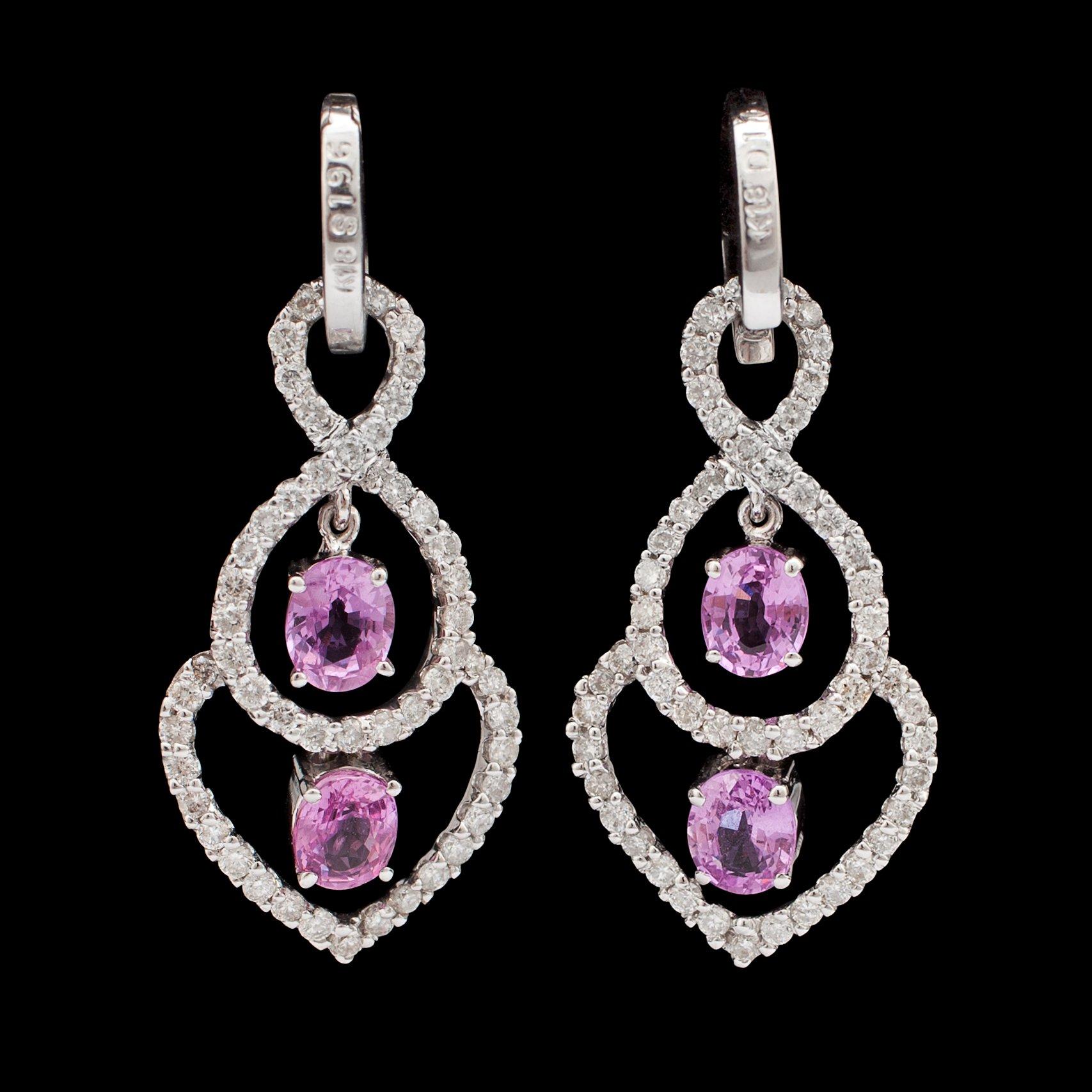 ÖRHÄNGEN, rosa safirer, tot. 1.96 ct och briljantslipade diamanter, tot. 1.10 ct.