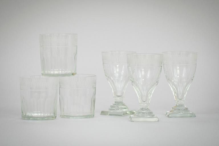 GLASSERVIS, 81 delar, "Säby", design Gerda Strömberg, Strömbergshyttan.