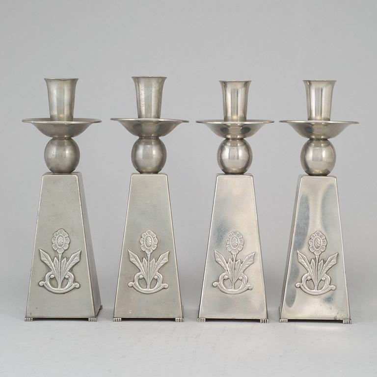 GAB (Guldsmedsaktiebolaget) TENN, a set of four pewter candlesticks, Stockholm 1950's.
