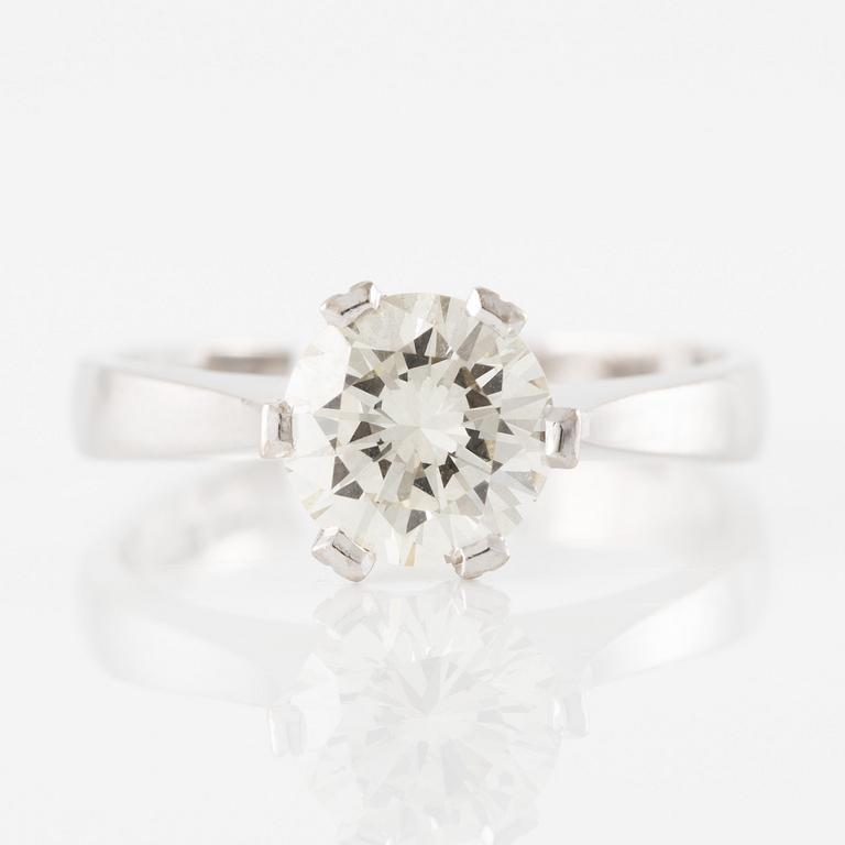 Ring, 18K white gold set with a brilliant-cut diamond, 1.62 ct according to the engraving.