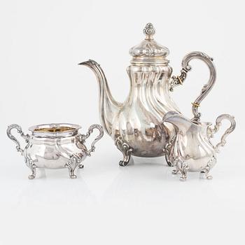 A 3-piece Norwegian silver Rococo style coffee service, Norsk Filigransfabrik, Oslo, around the year 1900.