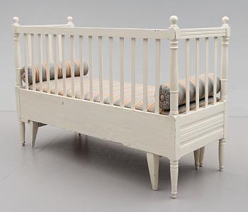 SOFFA, sengustaviansk, omkring år 1800.