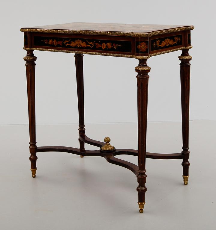 DAMARBETSBORD, Louis XVI-stil, 1900-talets mitt.