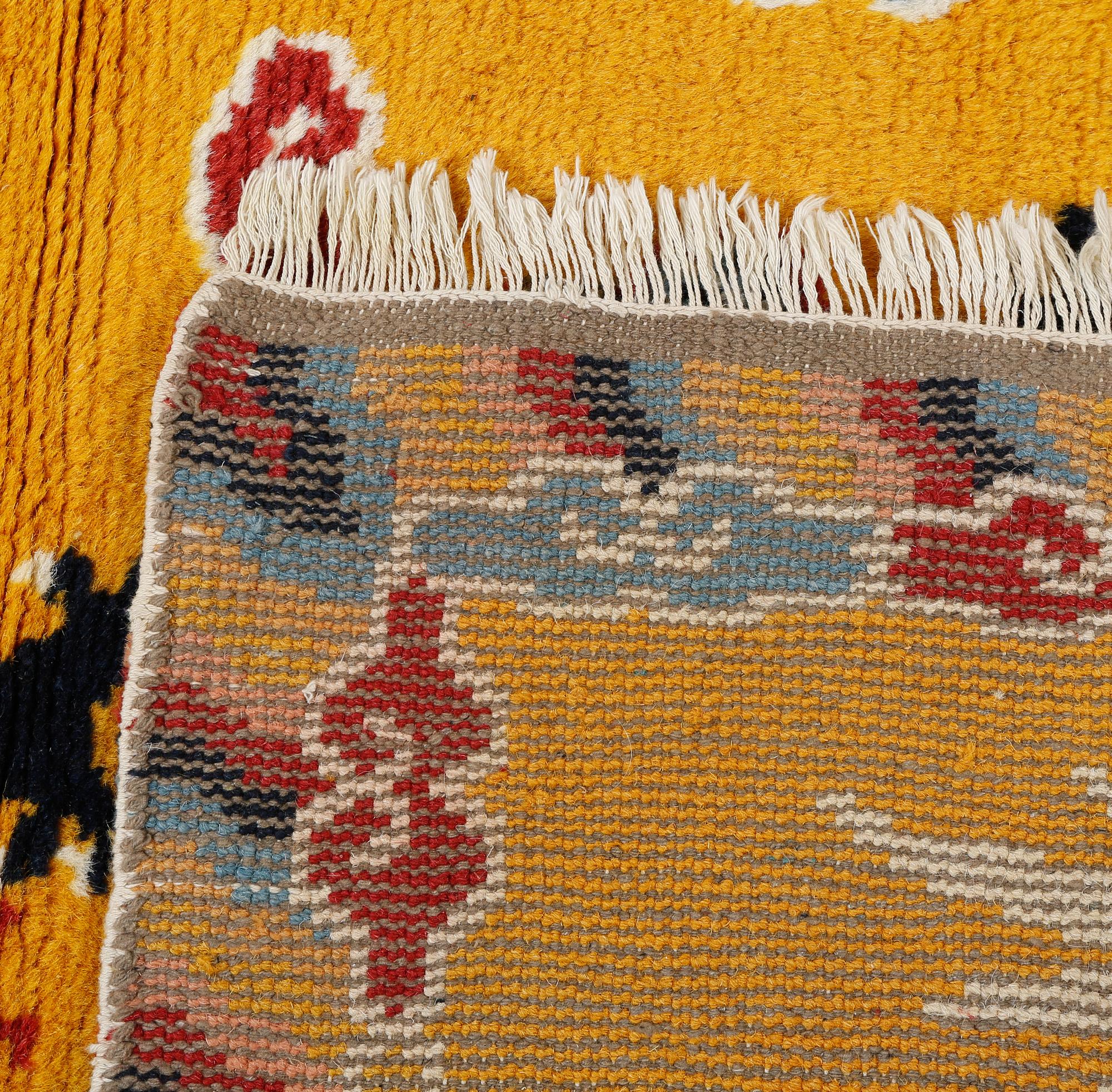 MATTOR, 2 st, Kina, sent 1900-tal, 140x80 respektive 150x75 cm.
