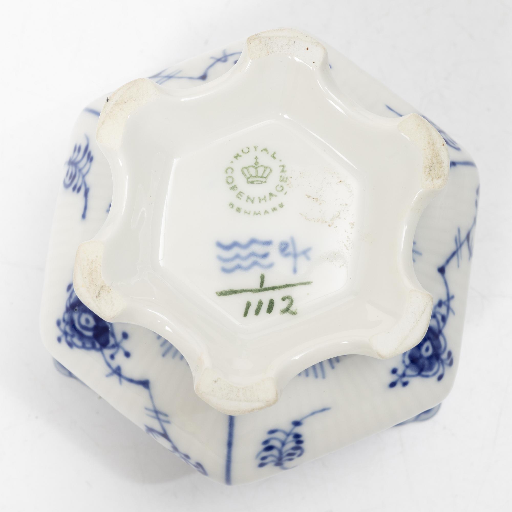 Royal Copenhagen, kaffeservis, 11 delar, porslin, "Musselmalet", mestadels helblonde, Danmark,