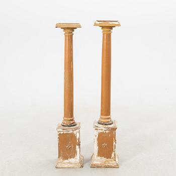 Piedestaler/Pelare 2 st snarlika omkring 1900.