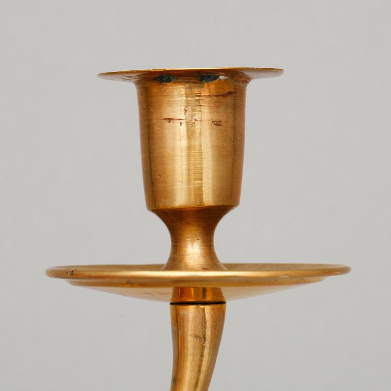 SPEGELLAMPETTER, ett par, rokokostil med äldre delar, bär stämplar.