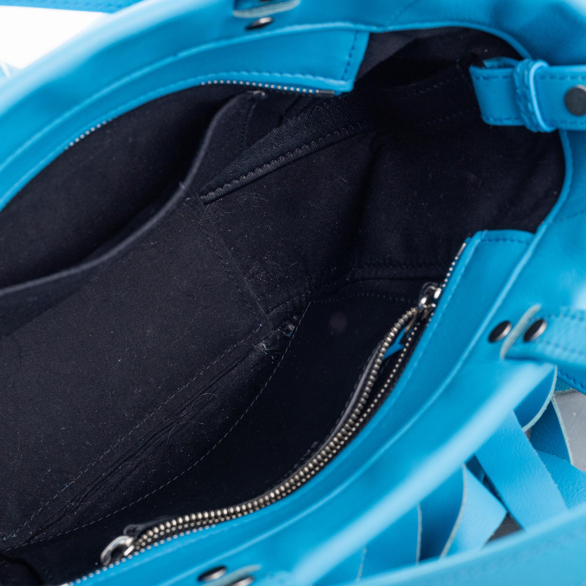 Balenciaga, "Laundry Cabas Tote XS".