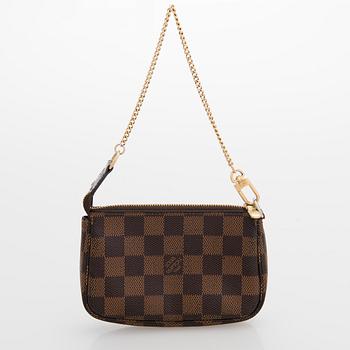 Louis Vuitton, "Neverfull GM" laukku samt pochette.
