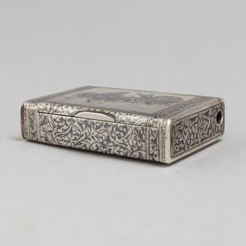 A parcel gilt silver case with niello, assaymaster Anatolij Artsybashev, Moscow 1889.
