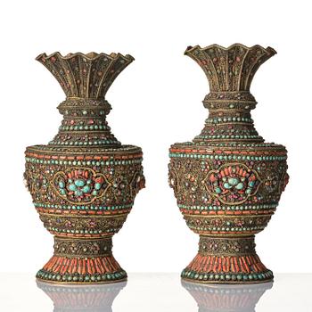 A pair of Tibetan/Nepalese filigree vases with stone inlay, 19th century.