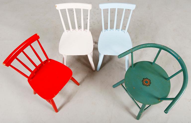 BARNMÖBLER, 4 delar, 1900-talets andra hälft.