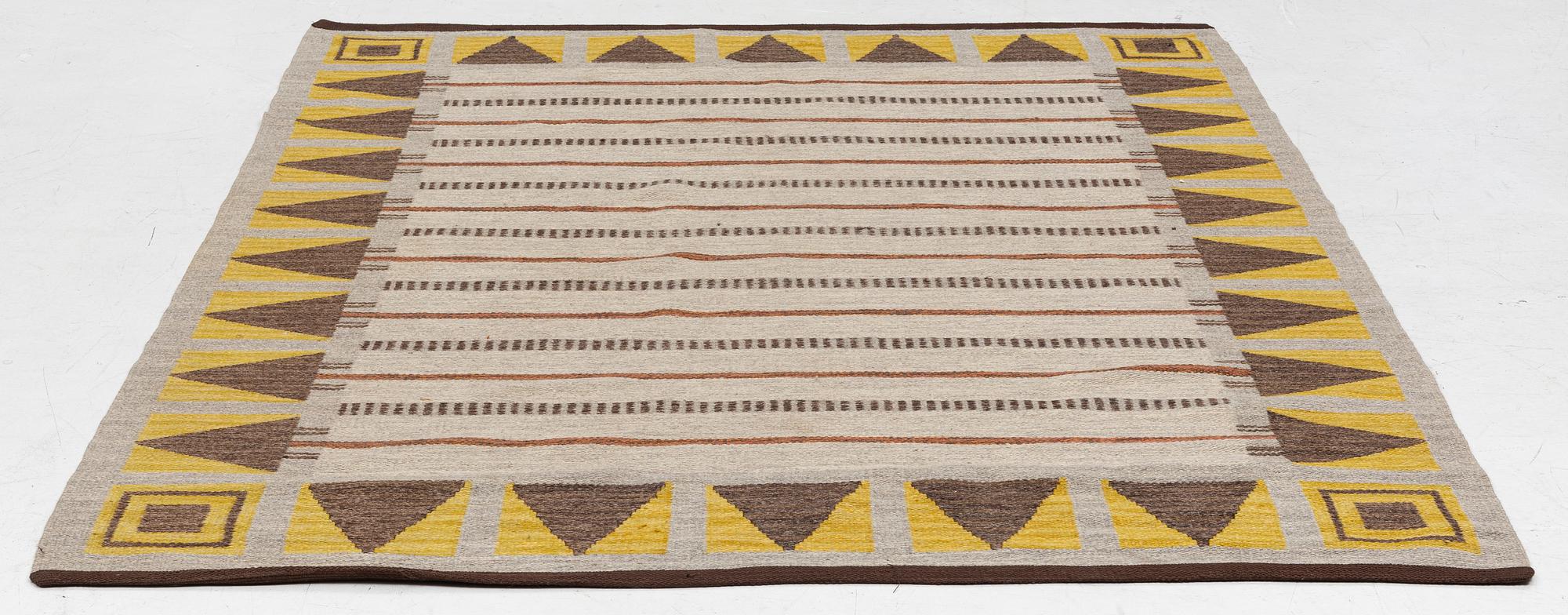 Rölakan rug, approximately 250 x 180 cm.