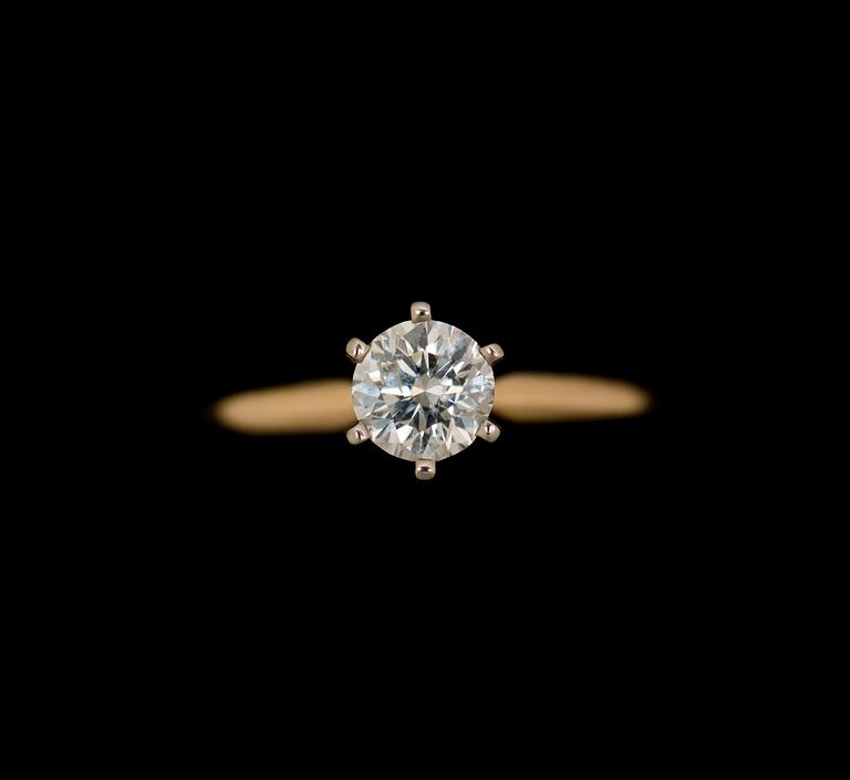 RING, 14 k guld med briljantslipad diamant ca 0.50 ct. Vikt ca 2 g.