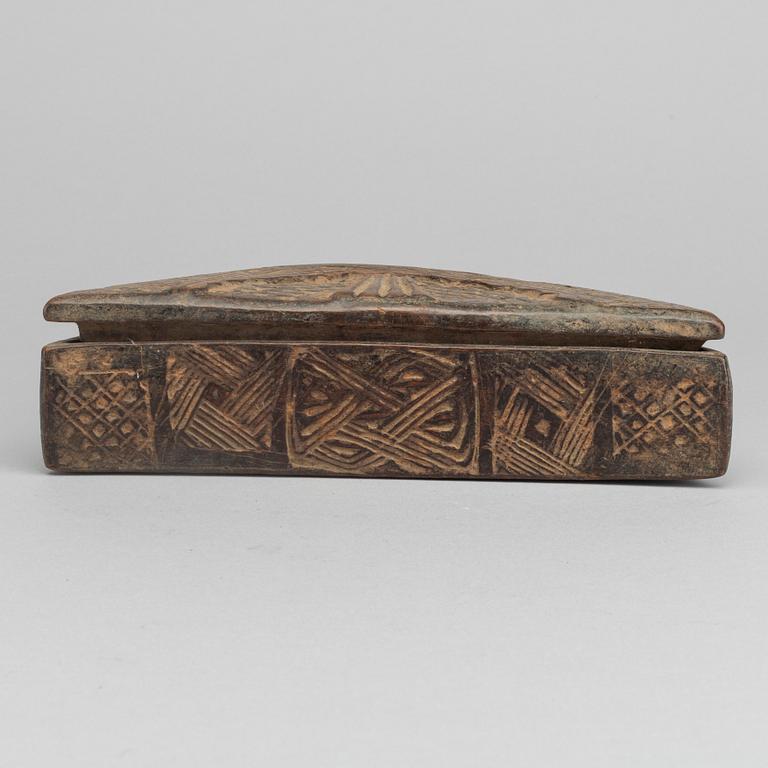 KUBA TUKULA BOX, KONGO.