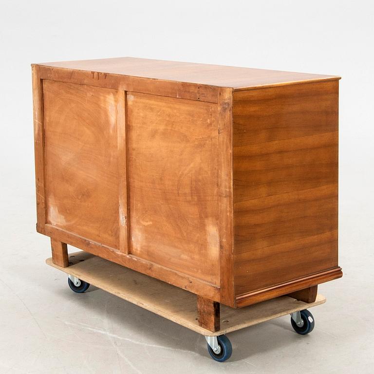 Byrå 1900-talets första hälft.