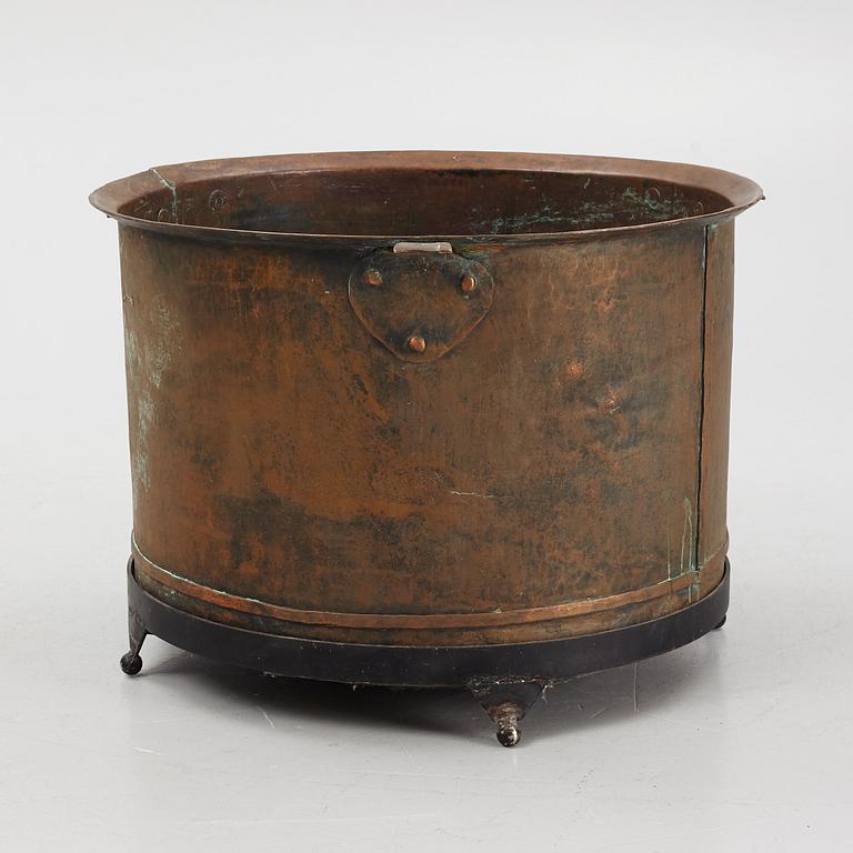 A copper barrel, 19th century.