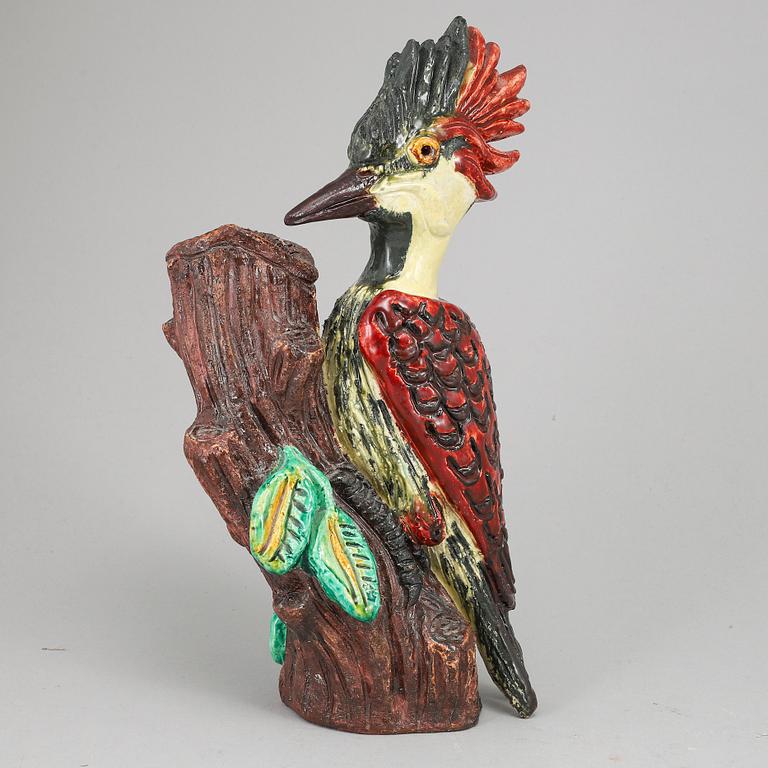 GUNNAR NYLUND, a stoneware sculpture of a woodpecker, Rörstrand, Sweden 1930-40's.