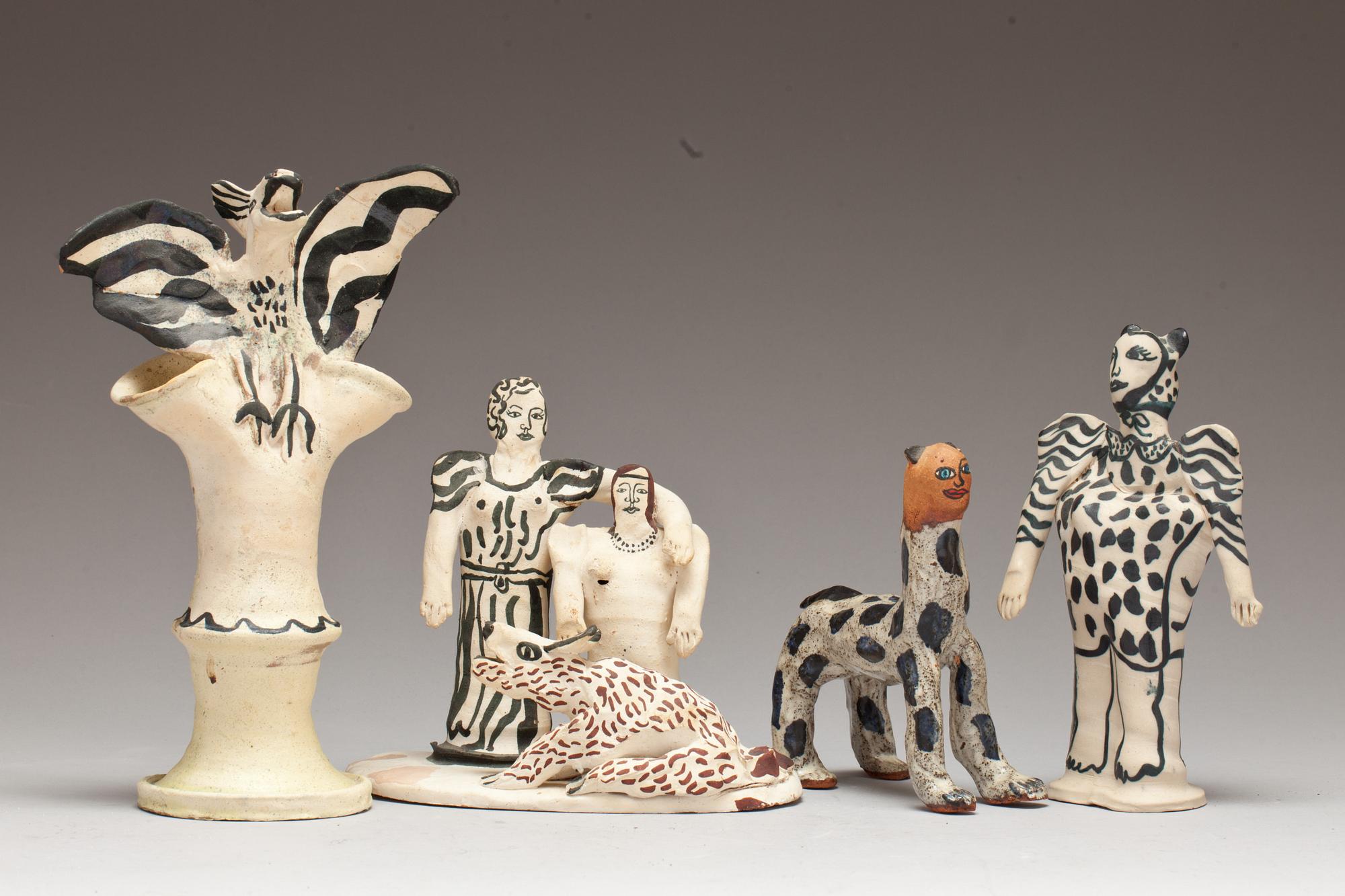FIGURINER, 4 st, keramik, Ulrica Hydman-Vallien, signerade.