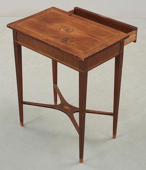 DAMARBETSBORD, 1800-talets första hälft.