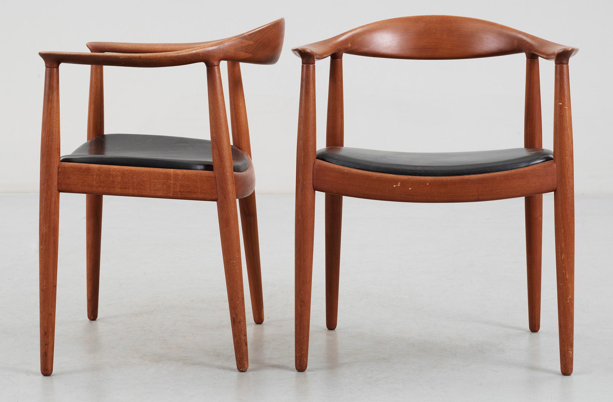 KARMSTOLAR, ett par, Hans J Wegner,"The Chair", för Johannes Hansen, Danmark 1950-60-tal.