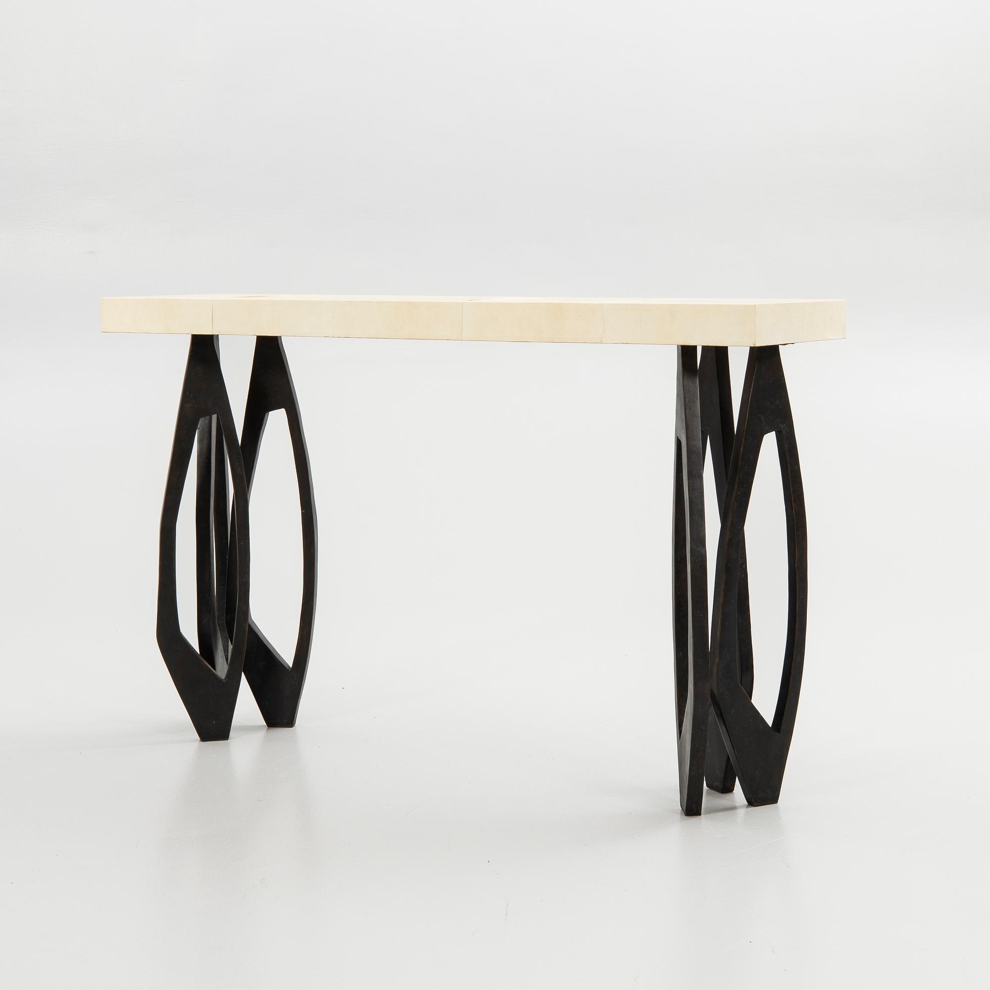 Ria & Youri Augousti, konsolbord, " Lily console", R&Y Augousti, Frankrike, 1900-talets slut.