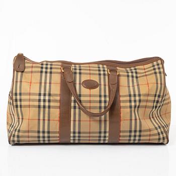 Burberry, weekend bag.