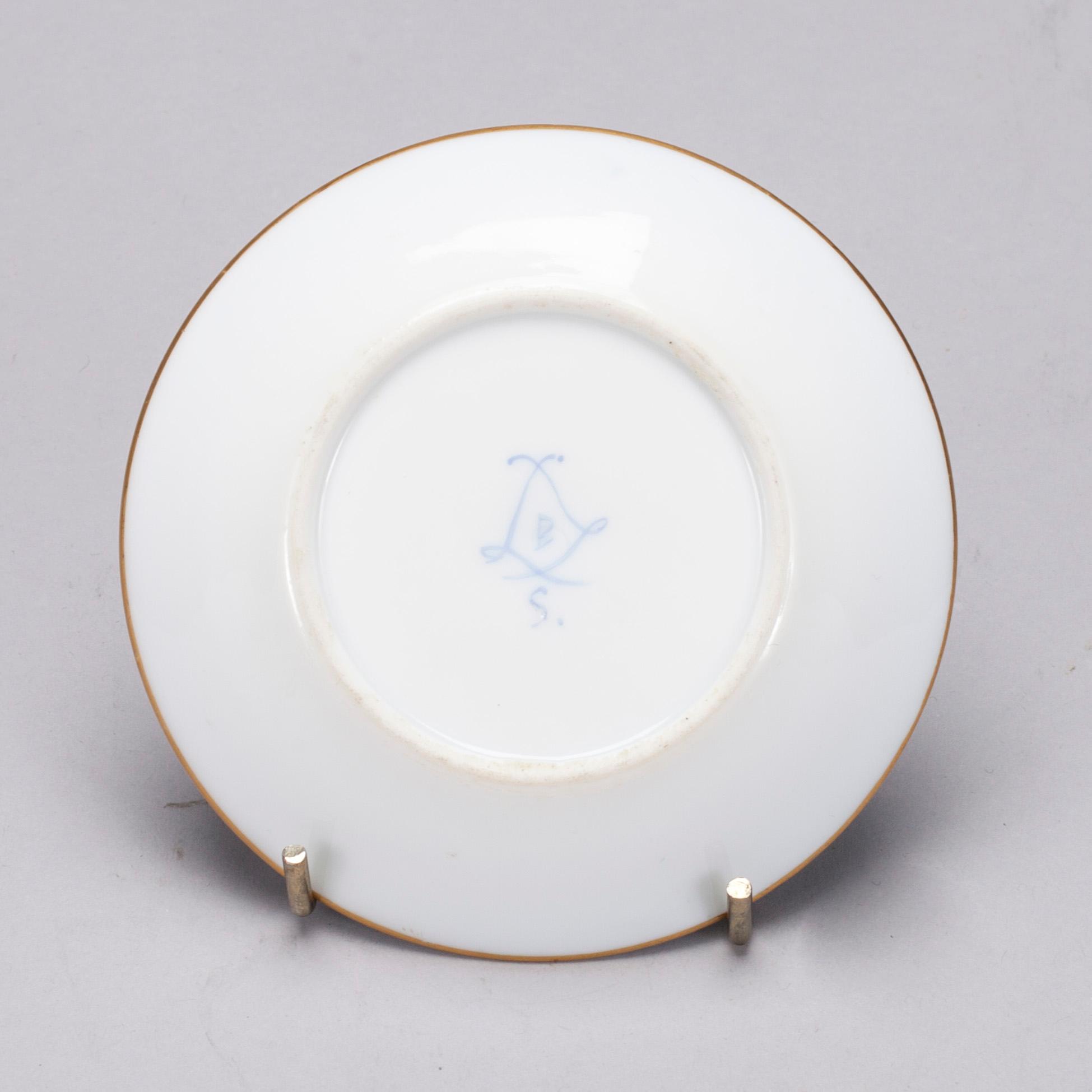 SERVISDELAR, 11 st, Sèvres-liknande märke, 1800-tal.
