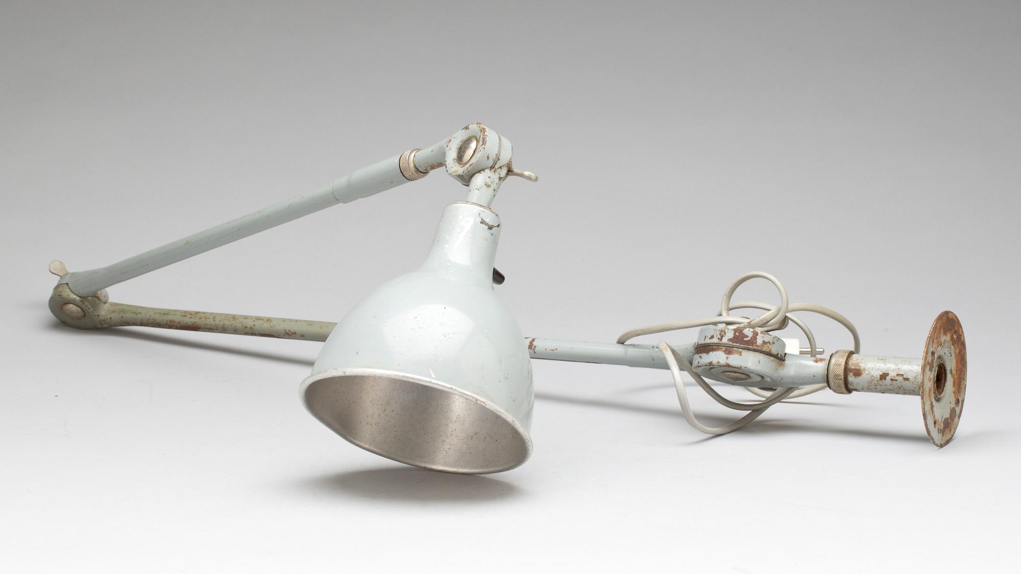 ARBETSLAMPA, industri. 1900-talets mitt.