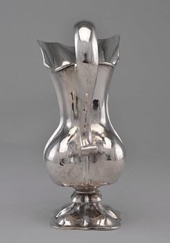 VIINIKANNU, 13L hopeaa Itävalta-Unkari 1850. Paino 429 g.