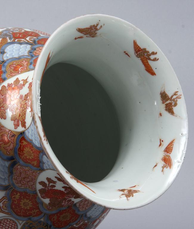 URNA, porslin, Japan, 1800/1900-tal.