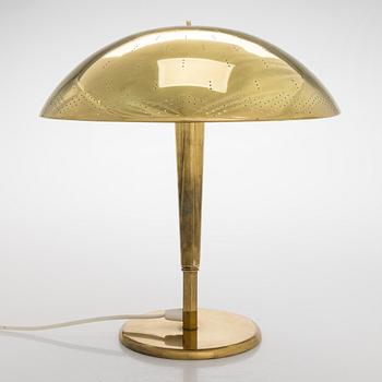 Paavo Tynell, A mid-20th century '5061' table lamp for Taito Finland.