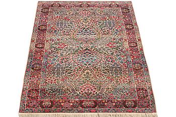 A rug, Kerman Laver, ca 222 x 138 cm.