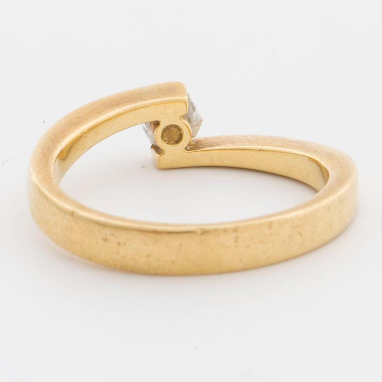 RING 18 K guld med 1 diamant Flander slipning, 0,30 ct G SI enligt uppgift.