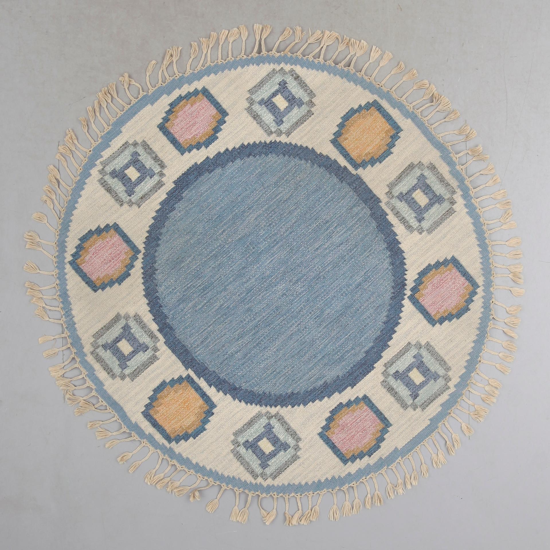 MATTA, rölakan, Ingegerd Silow. Diameter ca 165 cm.