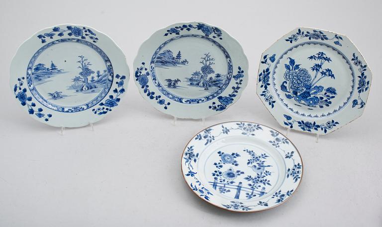 TALLRIKAR, 4 st (2+1+1), porslin, Kina, Qianlong 1736-1795.