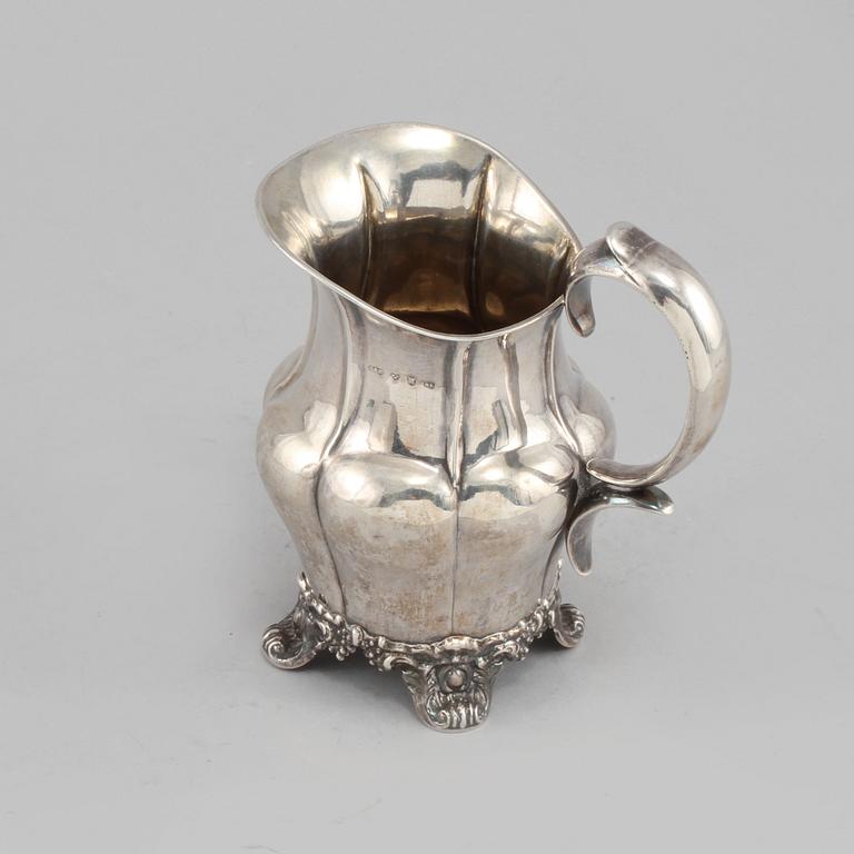 GRÄDDKANNA, silver, nyrokoko, Carl Fredrik Nyman, Umeå, 1871, vikt 135 g.