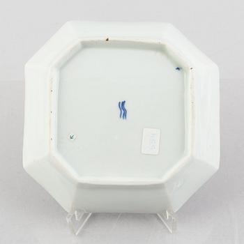 A 'Blue Fluted Plain' / 'Musselmalet' dish, Royal Copenhagen, old model, 19th century.