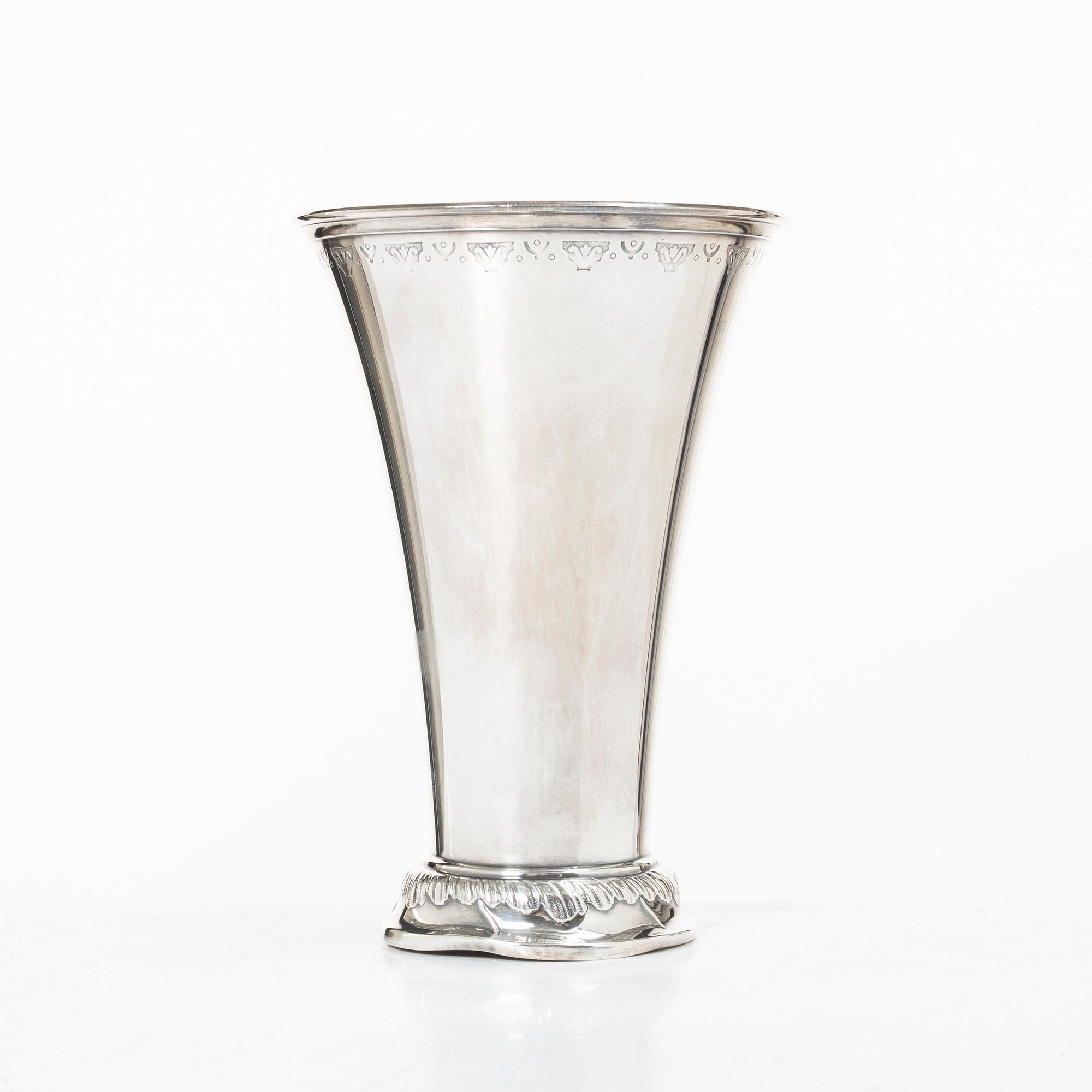 A silver beaker, c.G.Hallberg, Sweden, 1946.