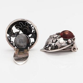 Örhängen, sterlingsilver, bärnsten. N E From, Danmark.