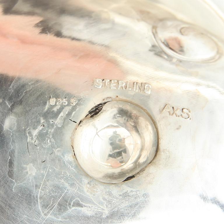 TERRIN, sterling silver, rokokostil, importstämplad. 1900-tal. Vikt 1660 g.
