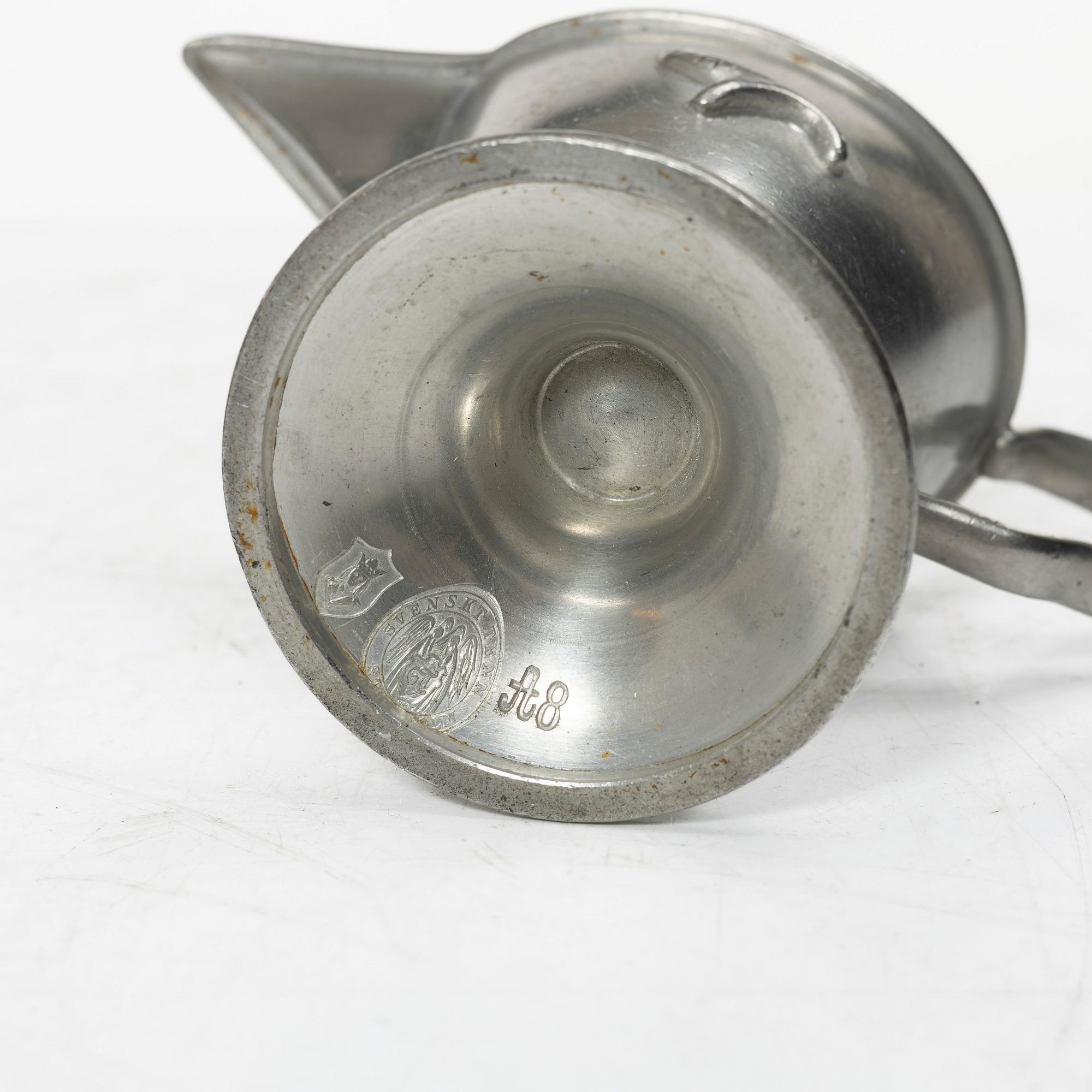 Firma Svenskt Tenn, A pewter coffee service, Stockholm 1927-1931 (3 pieces).