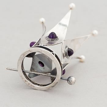 A silver, amethyst and cultured pearl bridal crown, Alfred Ambrosius, Stockholm, 1861.