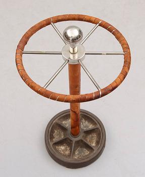 PARAPLYSTÄLL, 1900-talets första hälft.