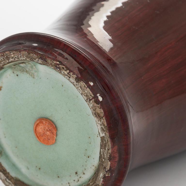 Vas, keramik. Kina, 1900-tal.