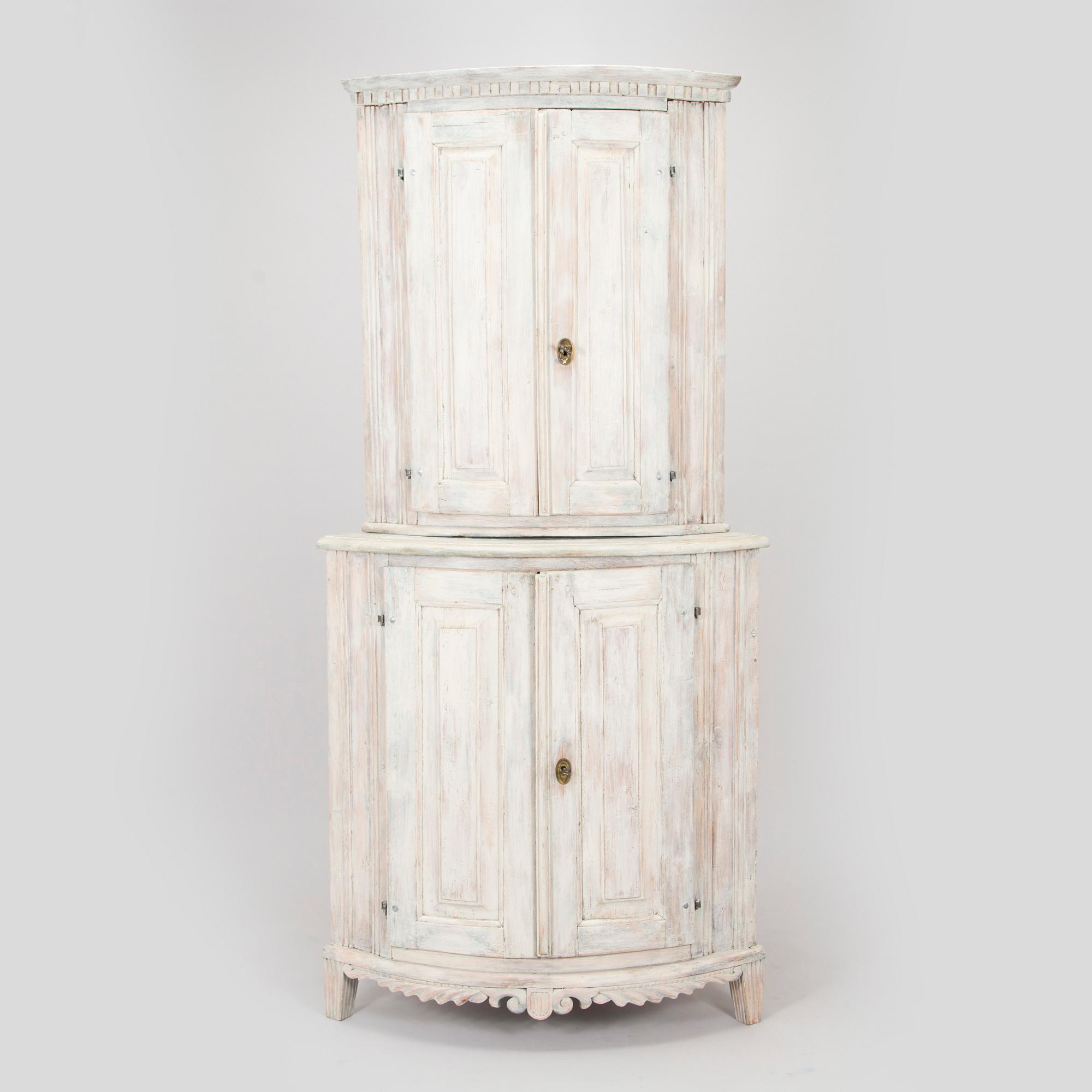 A Swedish Gustavian corner cabinet, circa 1800.