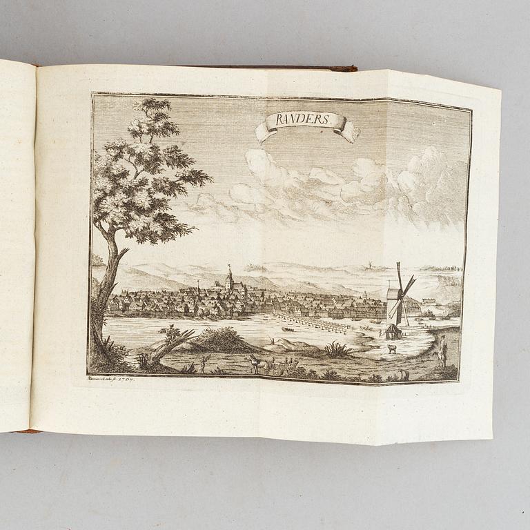 Danica, med graverade planscher (7 vol).