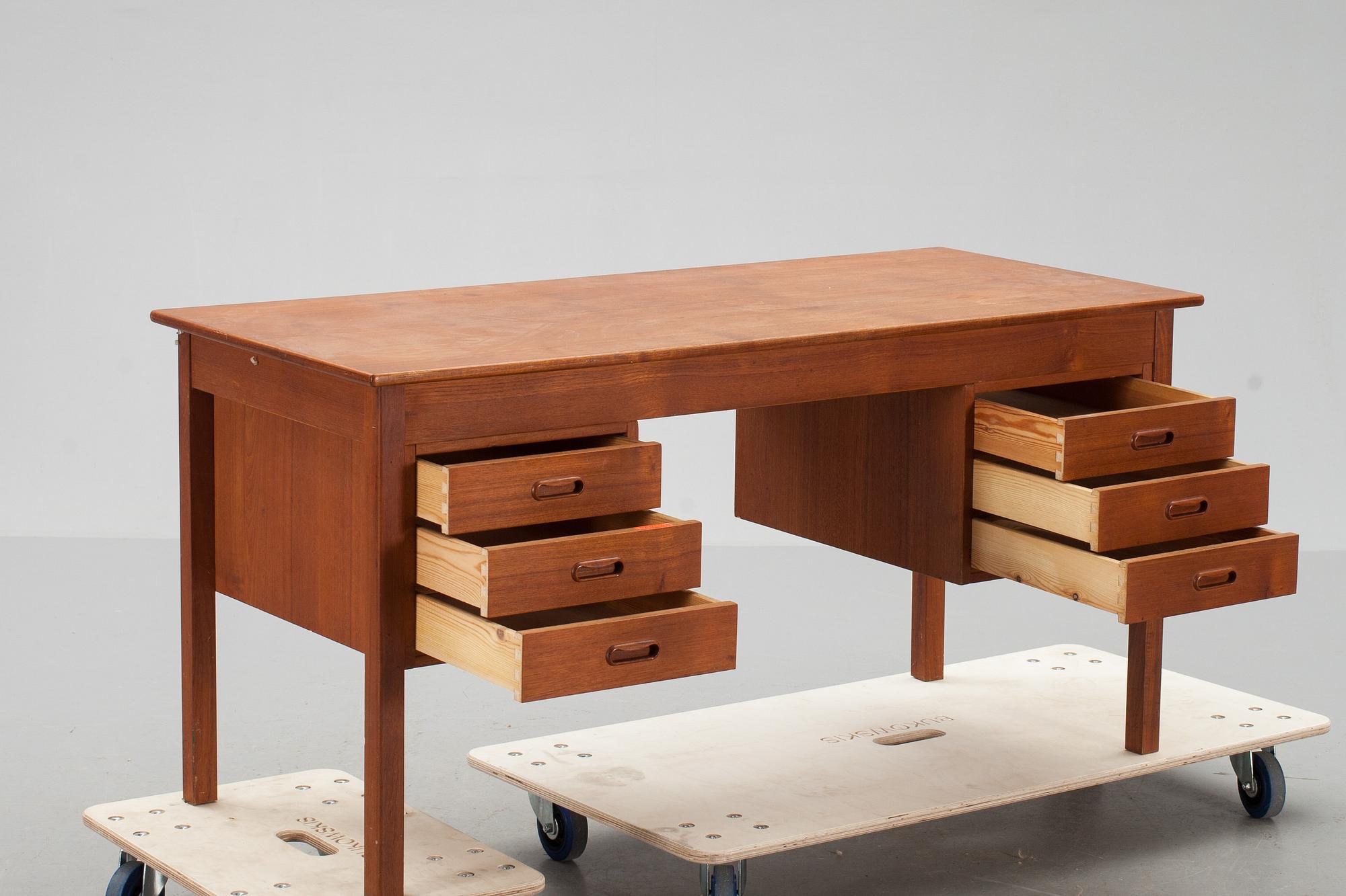 SKRIVBORD, 1950-tal.