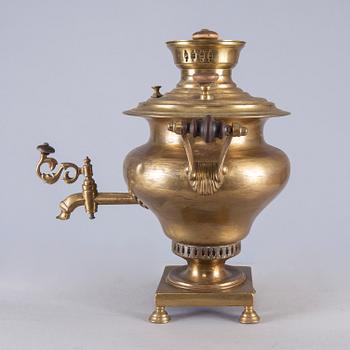 SAMOVAR, mässing, Ryssland, 1900-talets början.